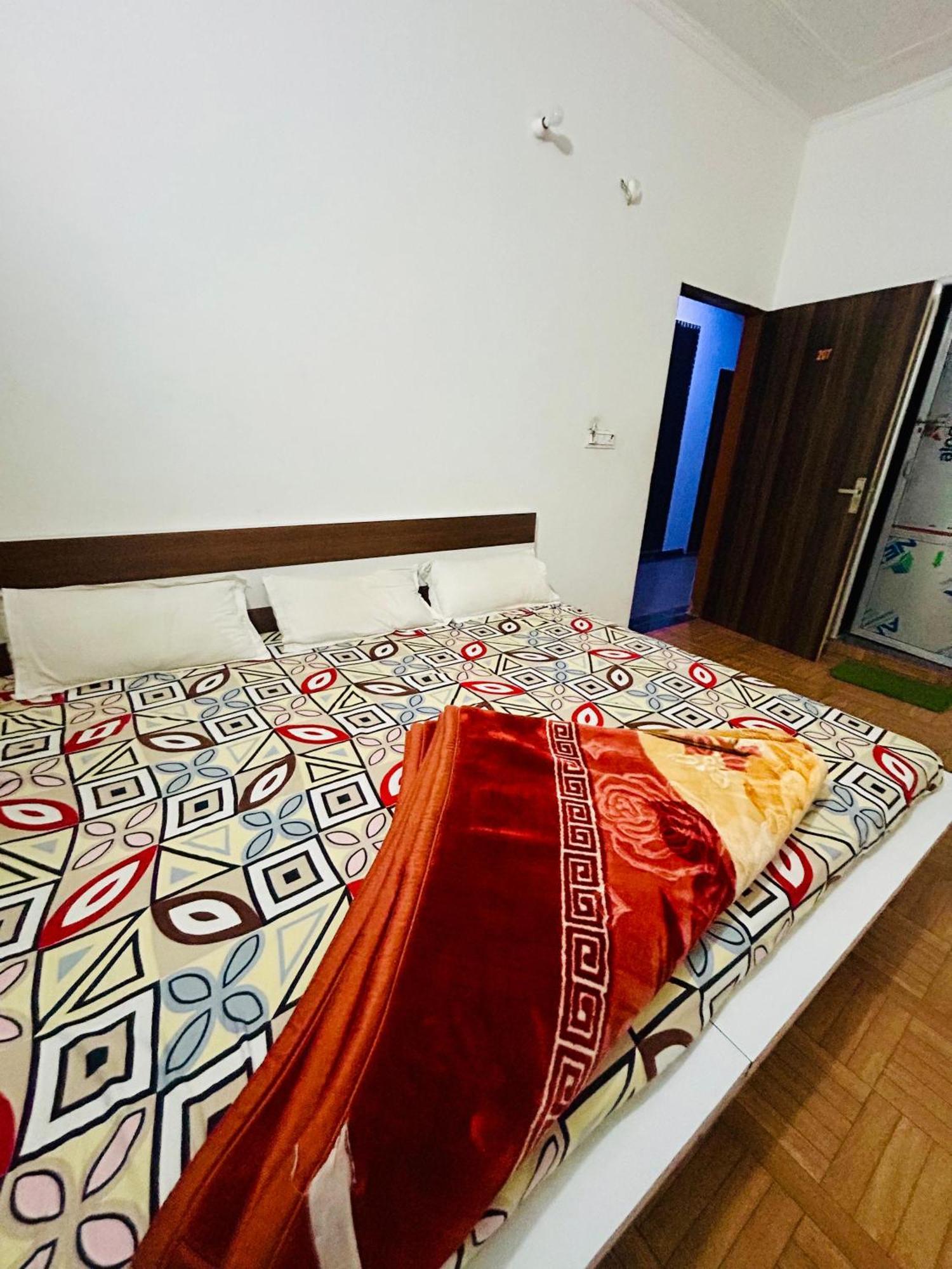Sikar Milan Hotel & Restaurant מראה חיצוני תמונה